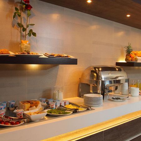 Hotel Los Espanoles Plus Сантьяго Ресторан фото