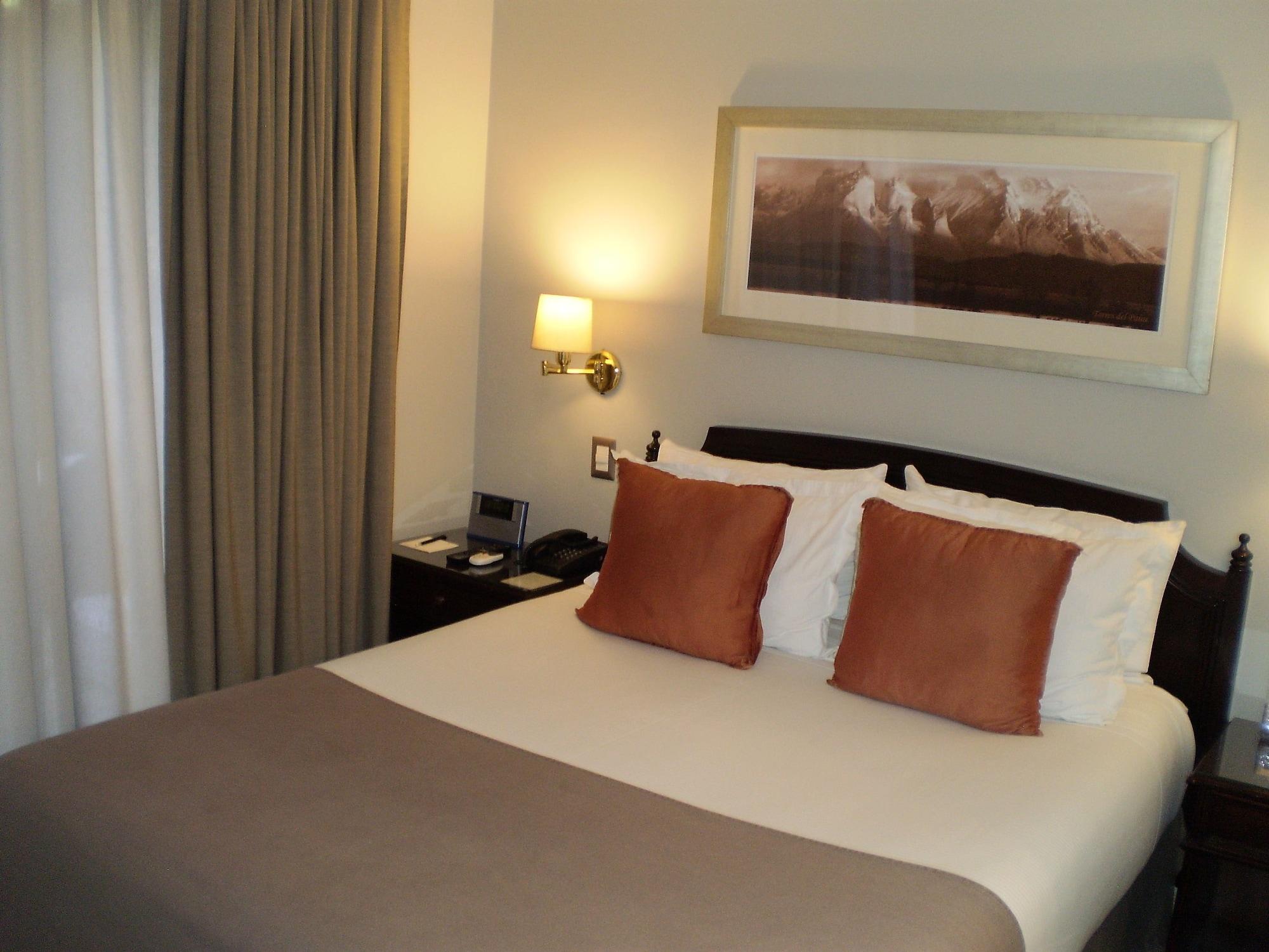 Hotel Los Espanoles Plus Сантьяго Экстерьер фото