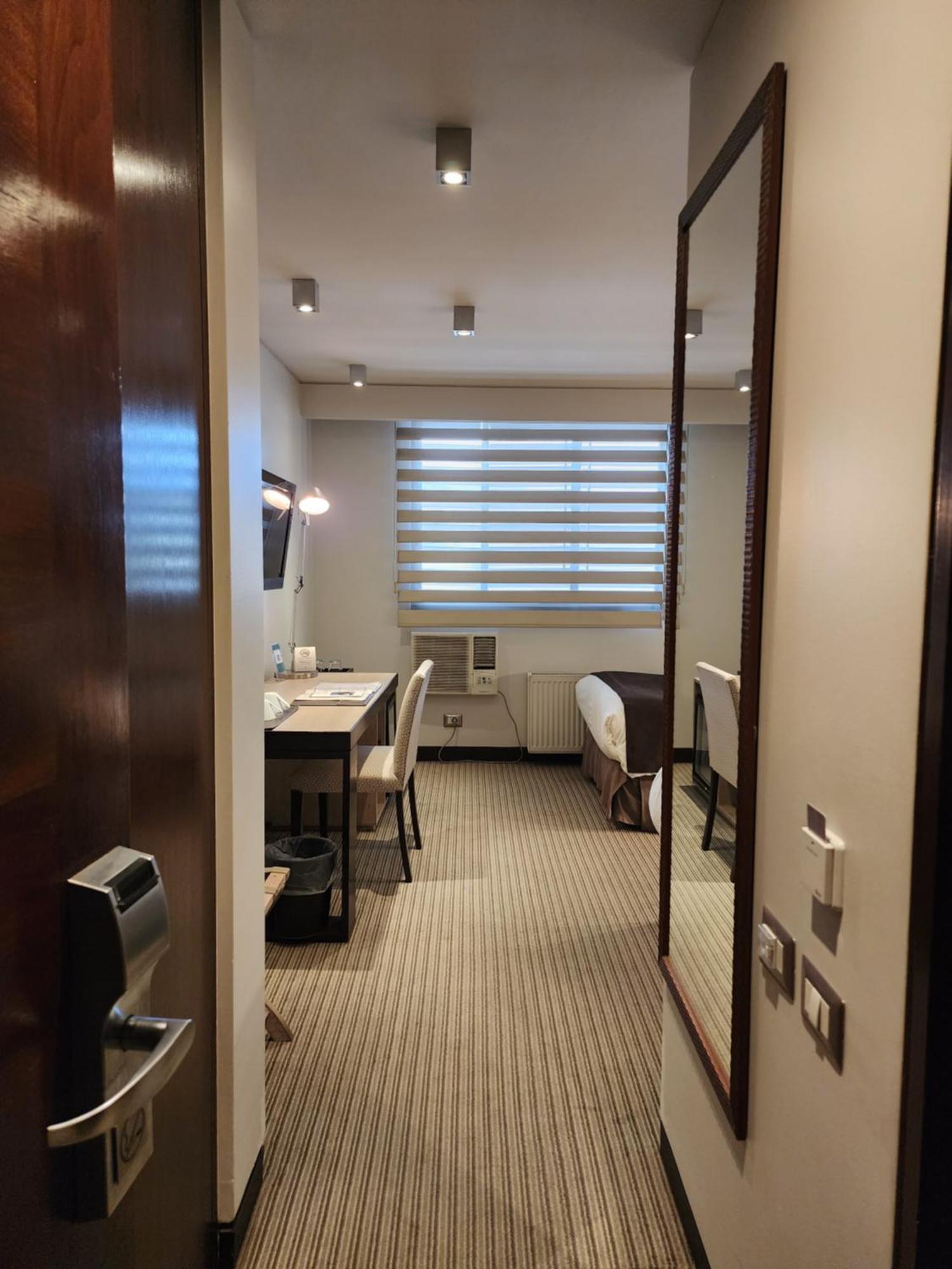 Hotel Los Espanoles Plus Сантьяго Экстерьер фото