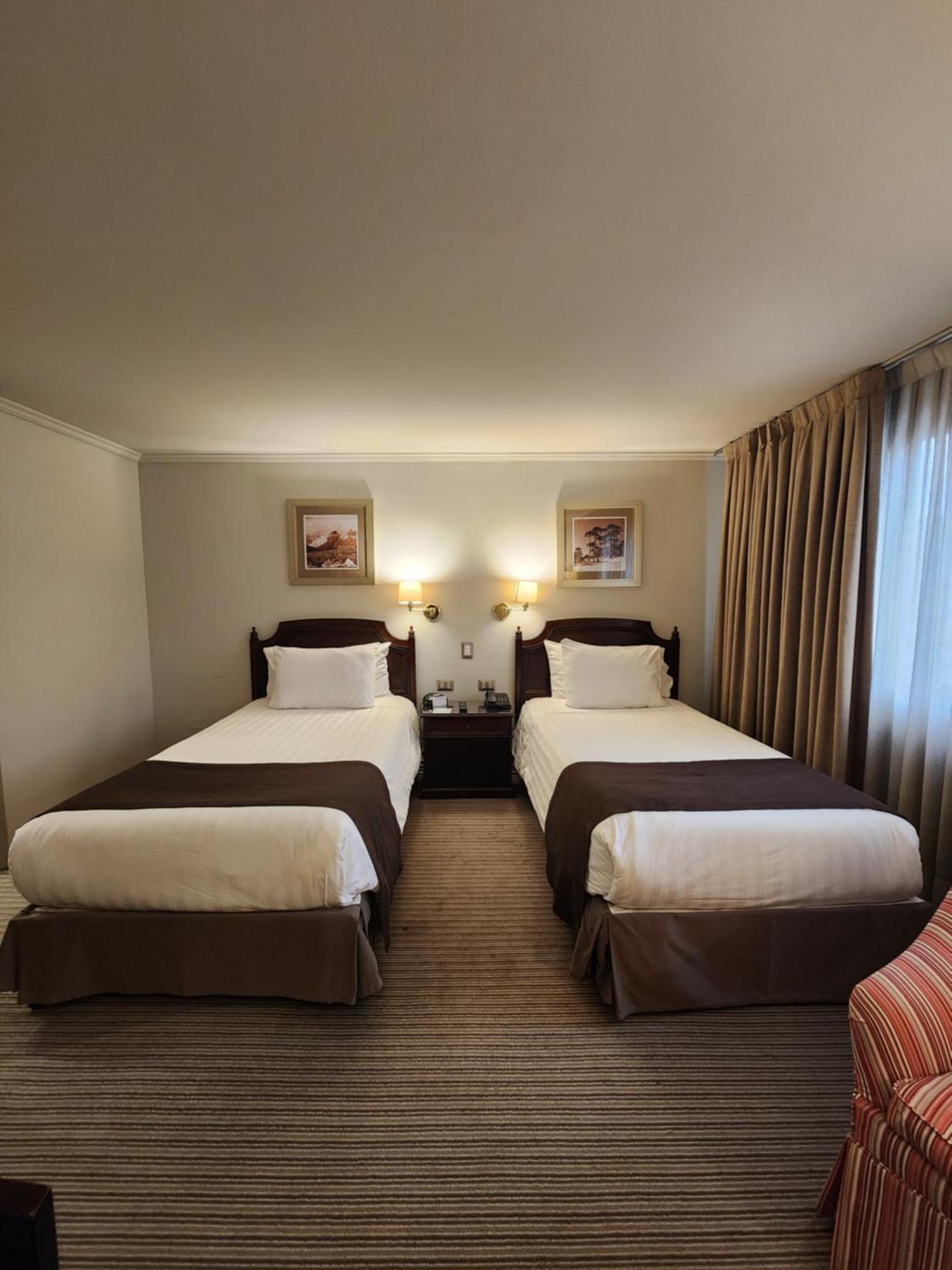 Hotel Los Espanoles Plus Сантьяго Экстерьер фото
