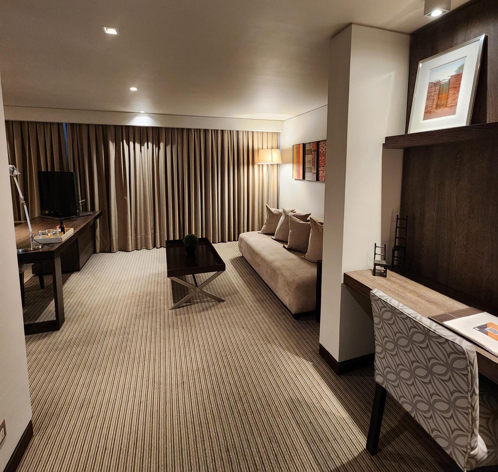 Hotel Los Espanoles Plus Сантьяго Экстерьер фото