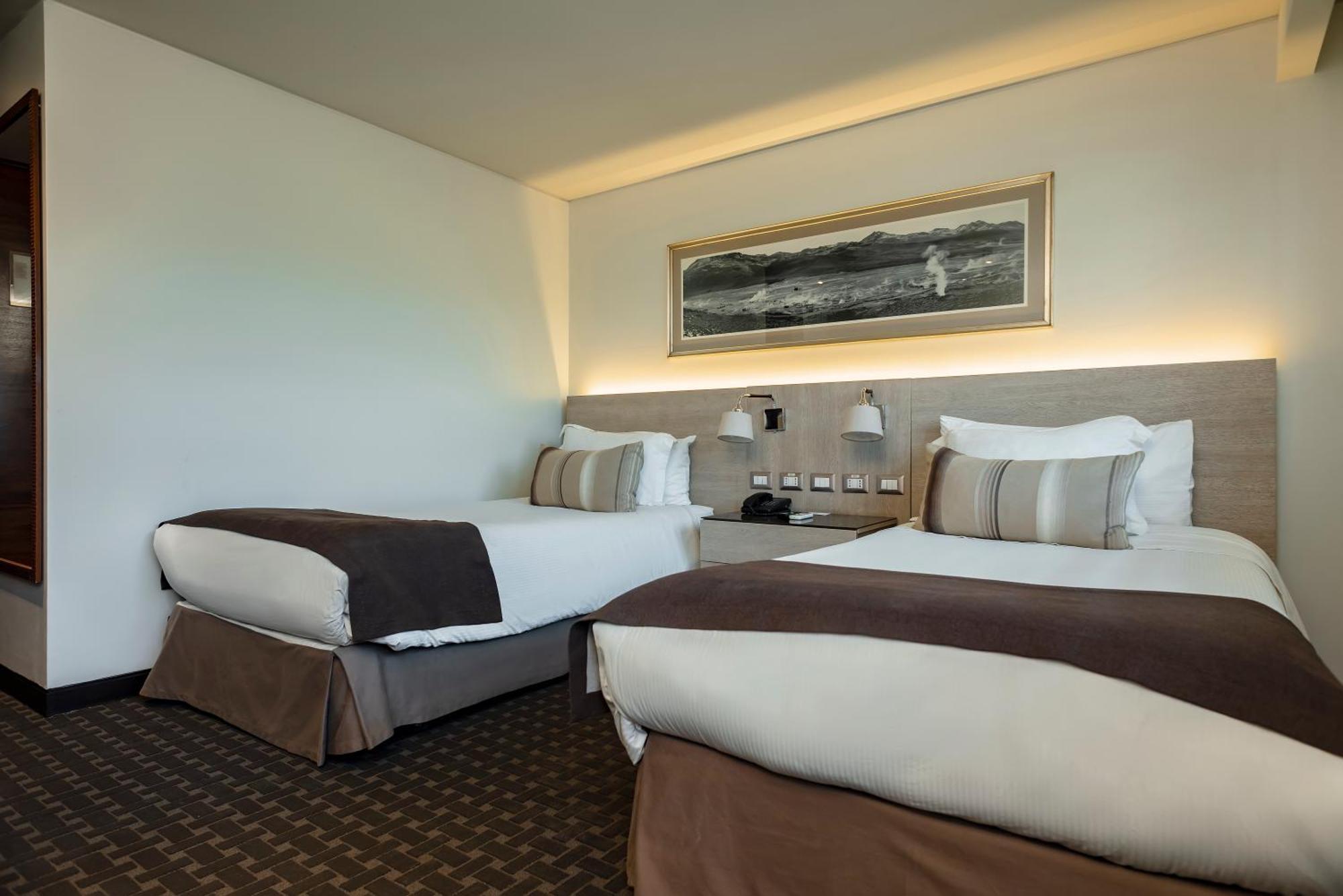 Hotel Los Espanoles Plus Сантьяго Экстерьер фото