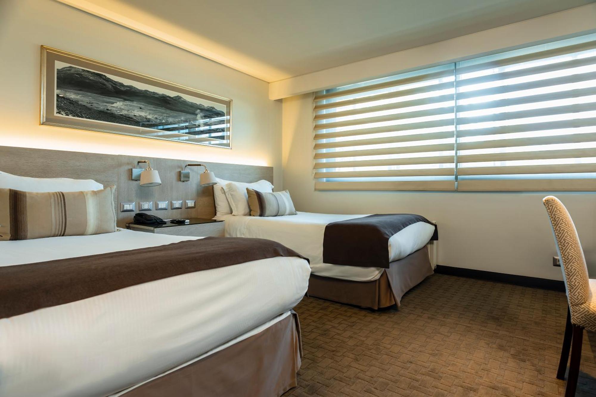Hotel Los Espanoles Plus Сантьяго Экстерьер фото